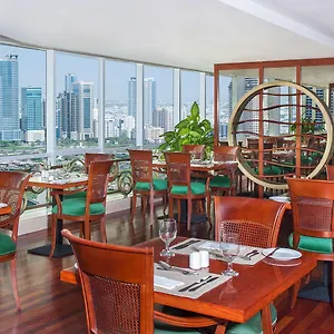 4* Apartahotel Golden Tulip