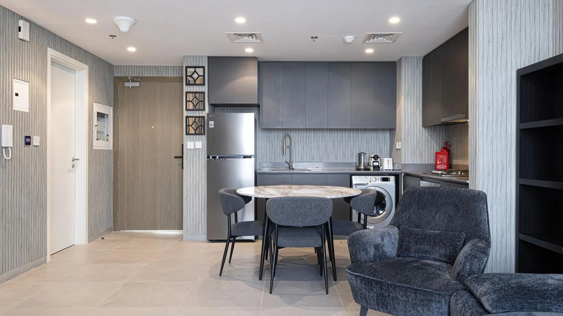 1Br The Modern Al Jada Home By Blue Cloud Holidays Sharjah
