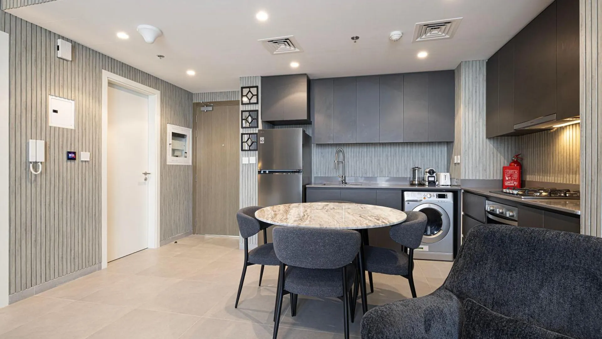 1Br The Modern Al Jada Home By Blue Cloud Holidays Sharjah
